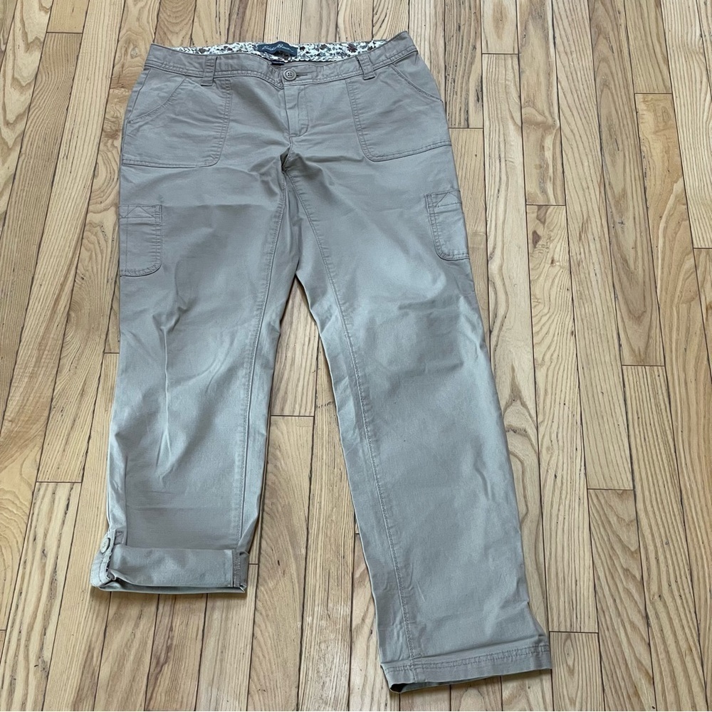 Eddie Bauer Woman Tan Cargo Pants Adjustable Button Cuff Leg sz 8 Outdoor Hiking